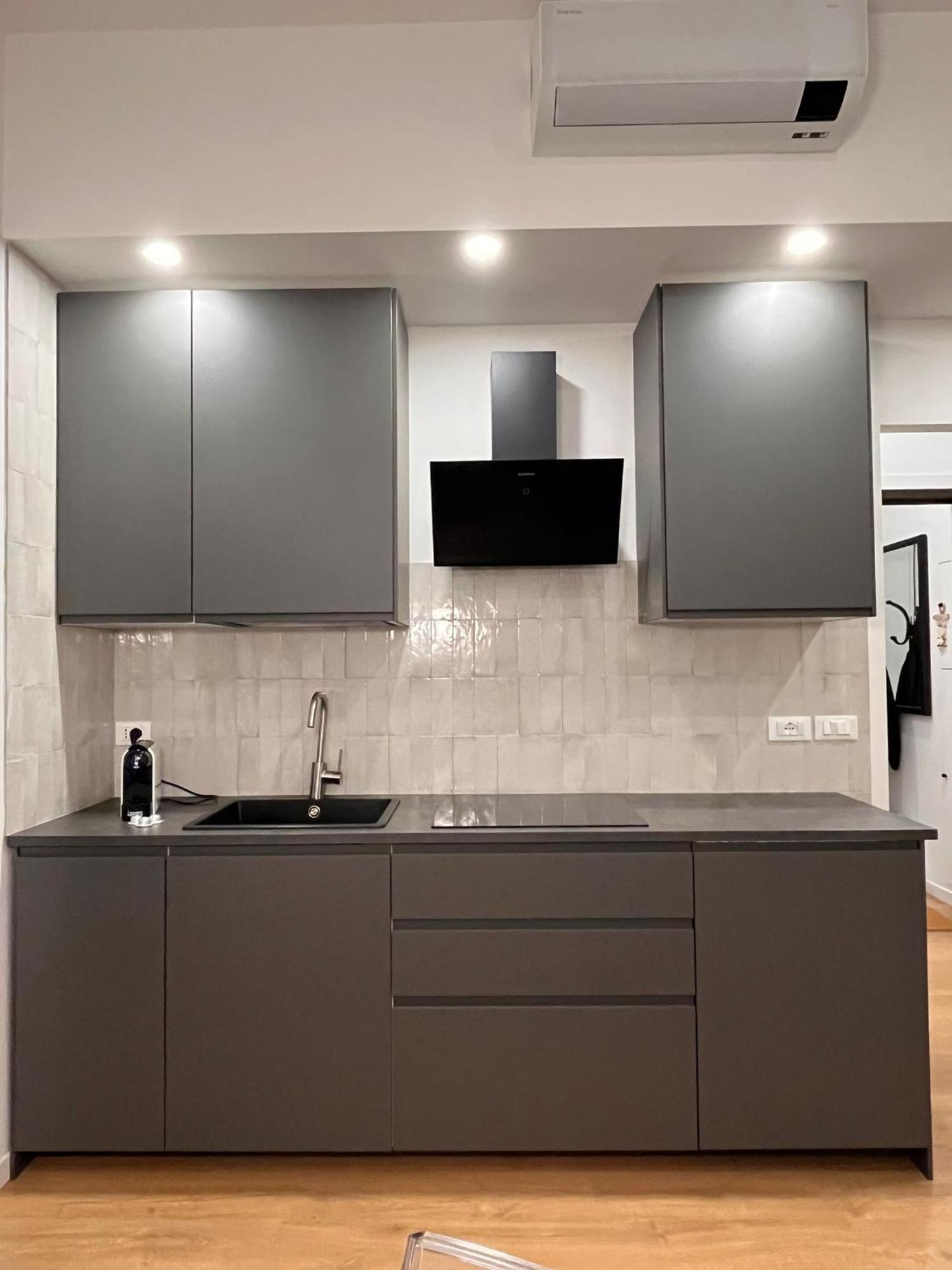 Trieste Centrale Luxury Apartament In Stile Moderno Extérieur photo