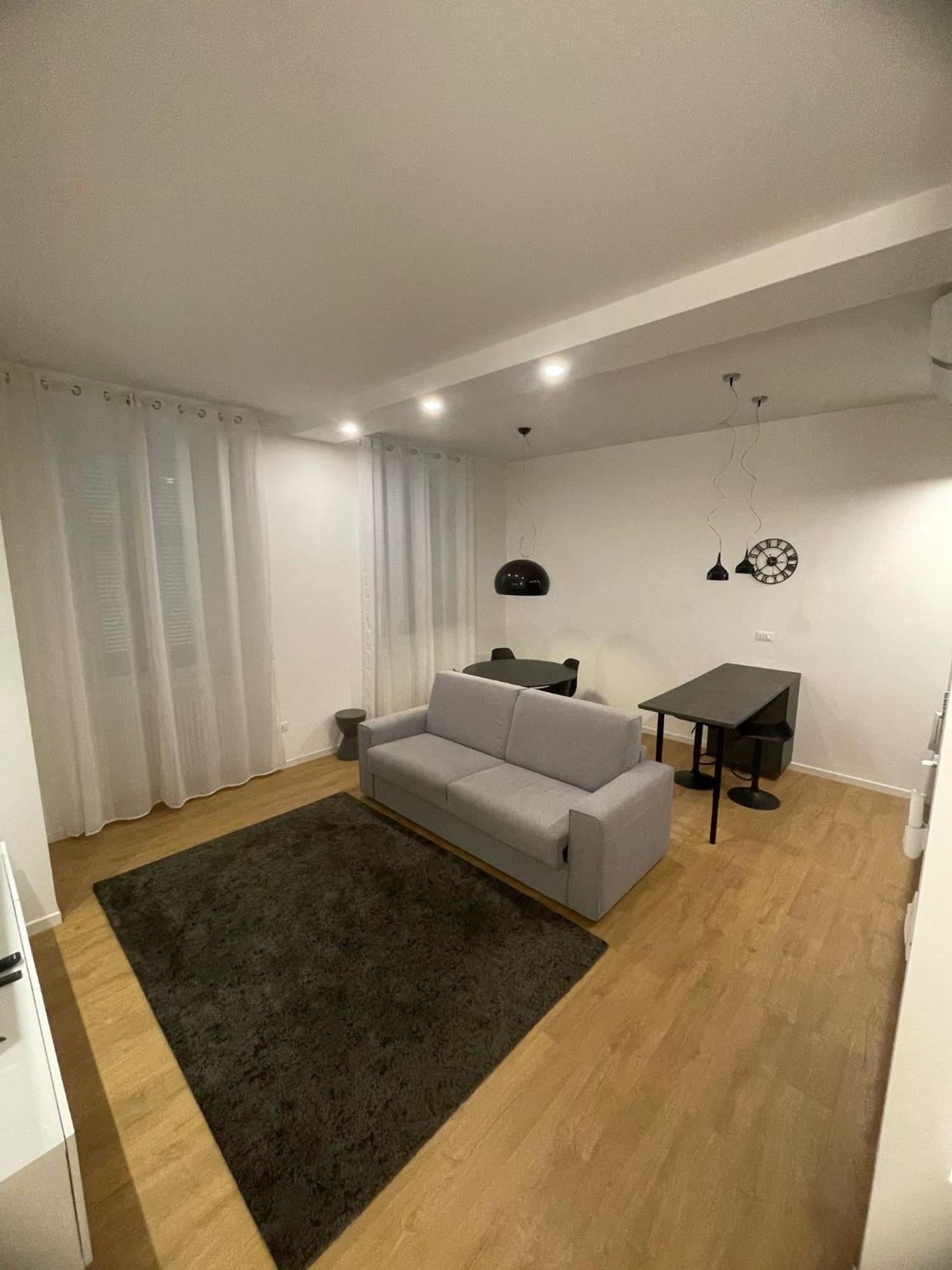 Trieste Centrale Luxury Apartament In Stile Moderno Extérieur photo