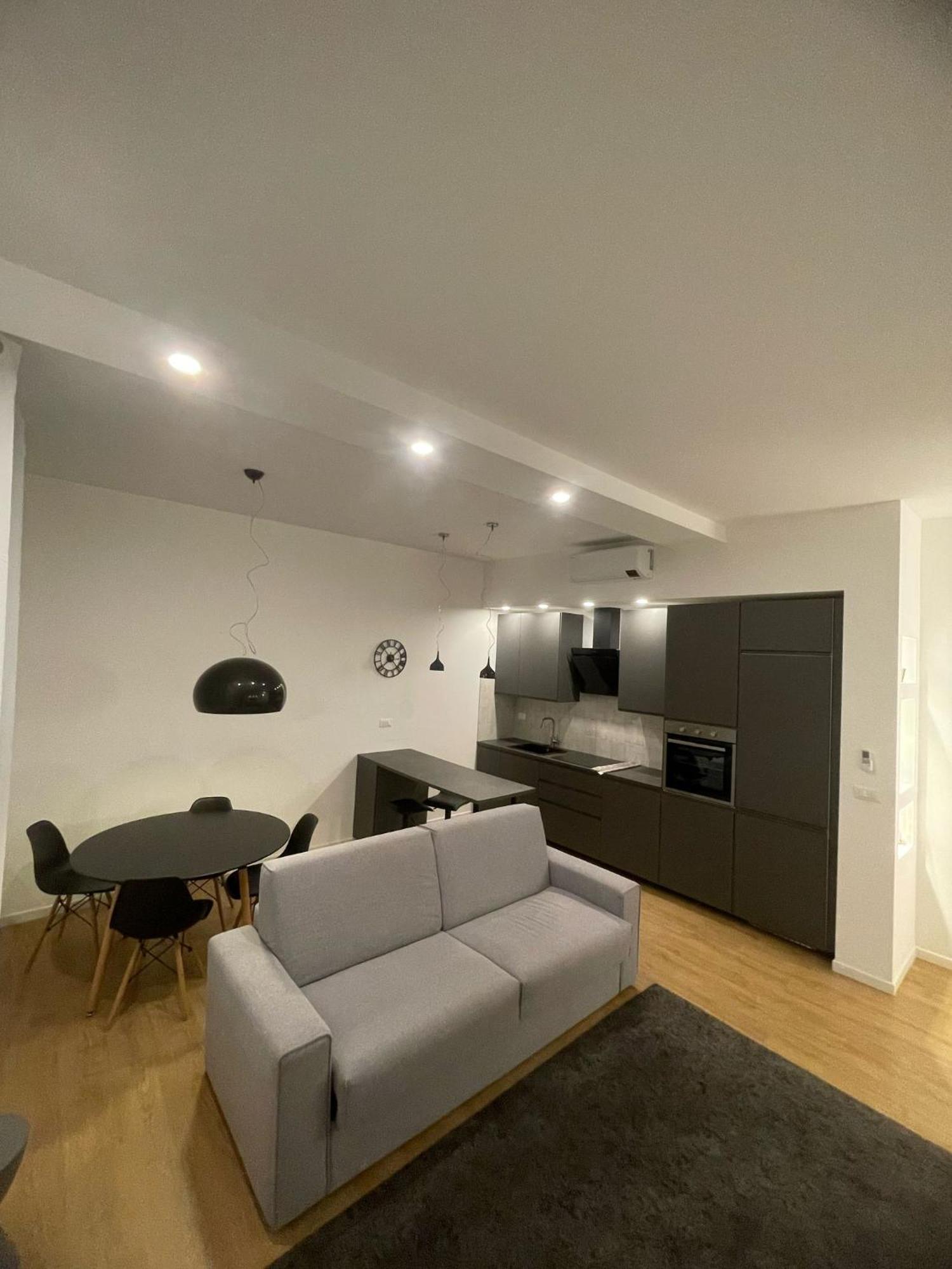 Trieste Centrale Luxury Apartament In Stile Moderno Extérieur photo